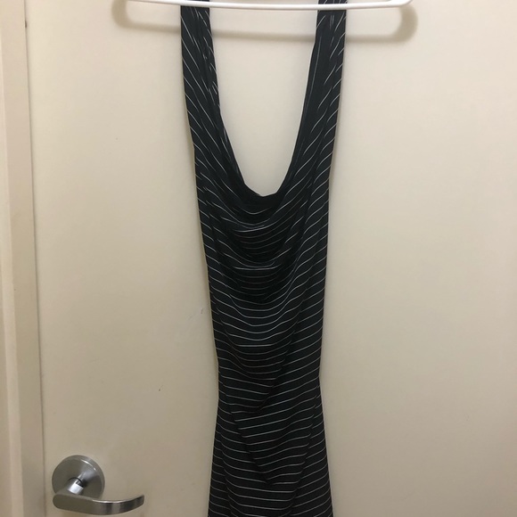 Clothes - Picture 4 of 16